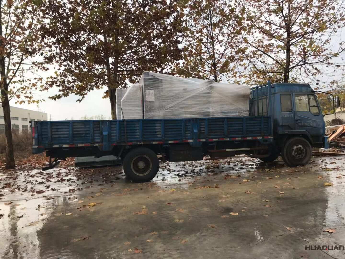 廣西林先生從華全動力采購的一臺500kw自動化柴油發(fā)電機(jī)組于11月8日順利發(fā)往目的地