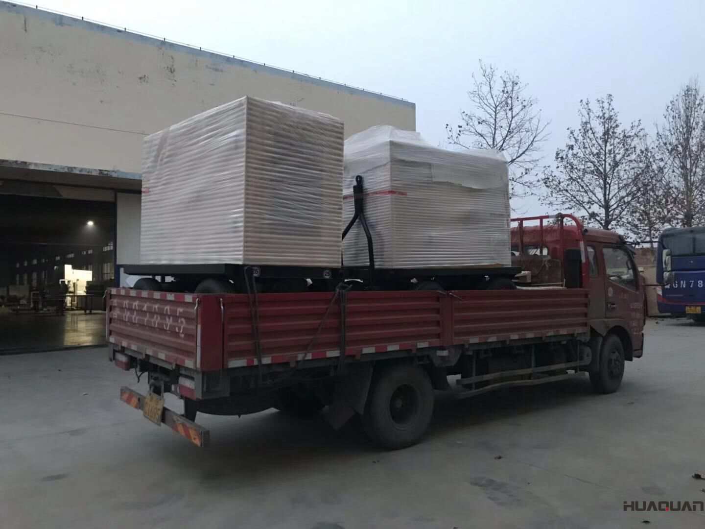 蔣先生從華全動力采購的8kw靜音箱柴油一體機已于11月21日成功發(fā)往新疆