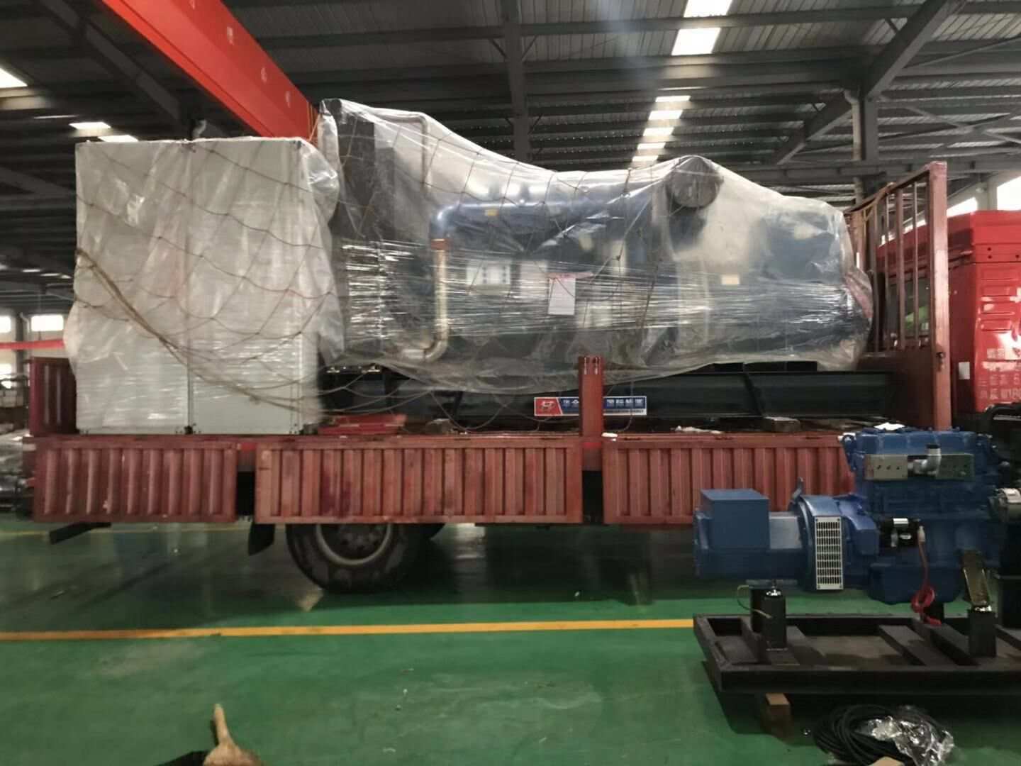 李先生采購的一臺500kw自動化柴油發(fā)電機組于12月6日從華全動力順利發(fā)往四川省