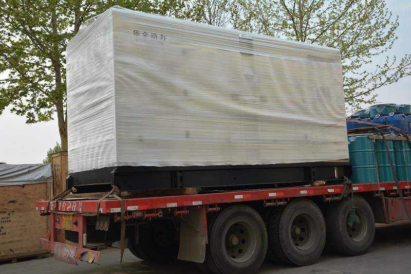 河北董先生3月27日從華全動力訂制的200kw靜音箱發(fā)電機(jī)組于當(dāng)天發(fā)出